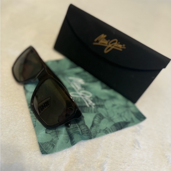 Maui Jim tortoiseshell Sunglasses with Black Case